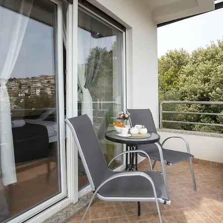 Appartement Studio In With Sea View, Balcony, Air Conditioning, Wi-fi *