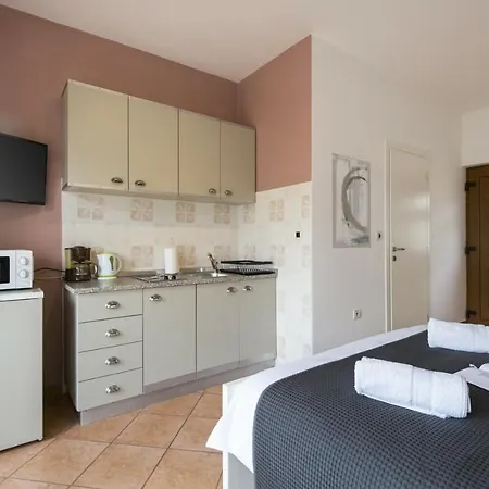 Studio In With Sea View, Balcony, Air Conditioning, Wi-fi Appartement