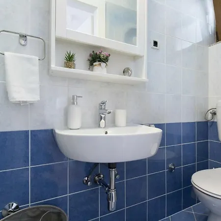 Appartement Studio In With Sea View, Balcony, Air Conditioning, Wi-fi Rabac