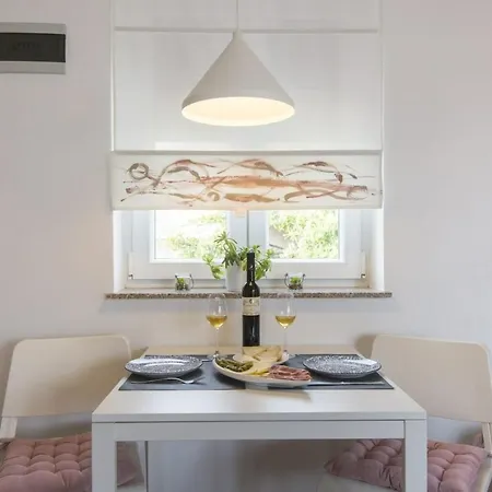 Appartement Studio In With Sea View, Balcony, Air Conditioning, Wi-fi *